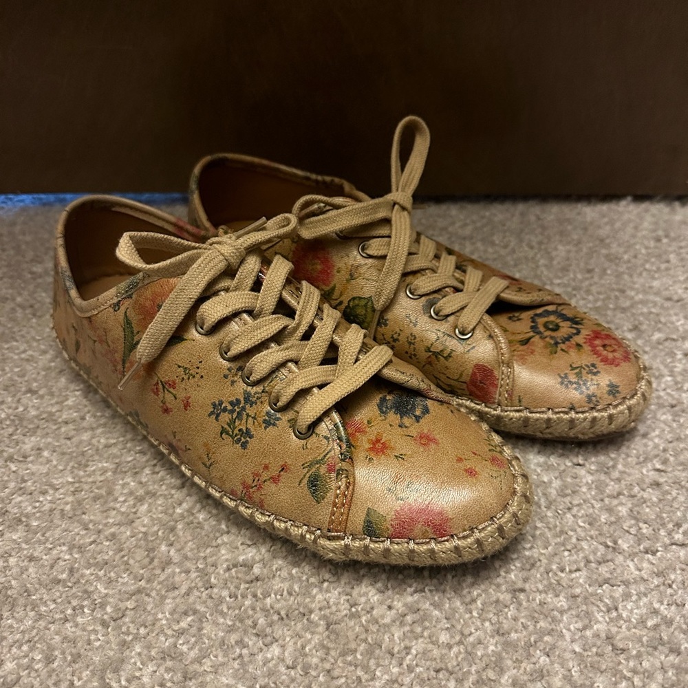 Patricia Nash Emiliana Leather Sneakers - Prairie Rose